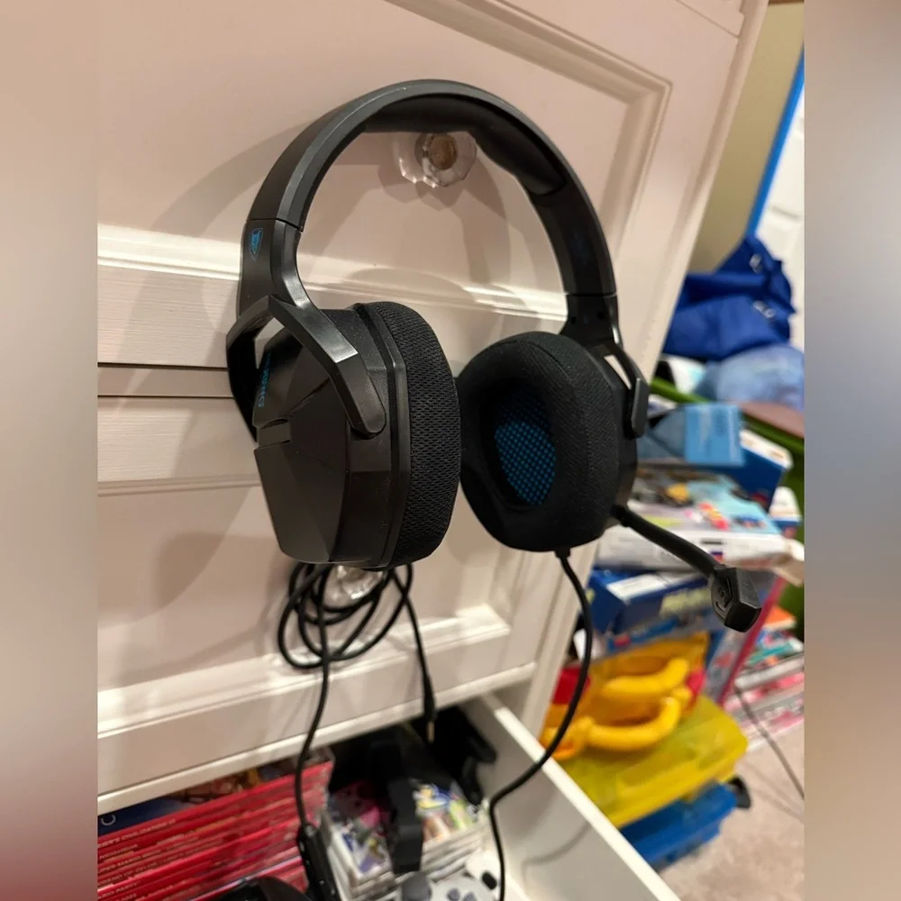Black Wired Gaming Headset with Microphone